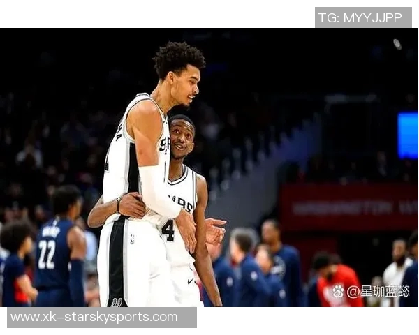 马刺季前赛全胜福克斯因伤缺席球队依然表现出色