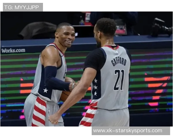 克林根表现平平仅得2分却抢下9篮板球队需更多贡献 克林根表现平平仅得2分却抢下9篮板球队需更多贡献