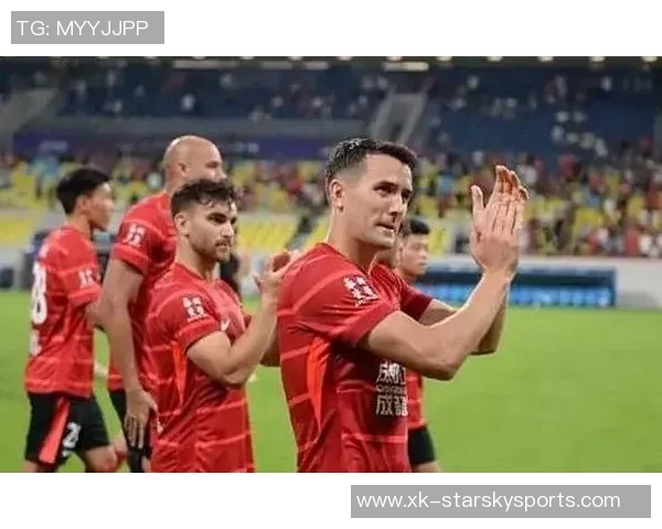 亚足联对蓉城处以3000美元罚款因球迷向蔚山球员投掷水瓶事件